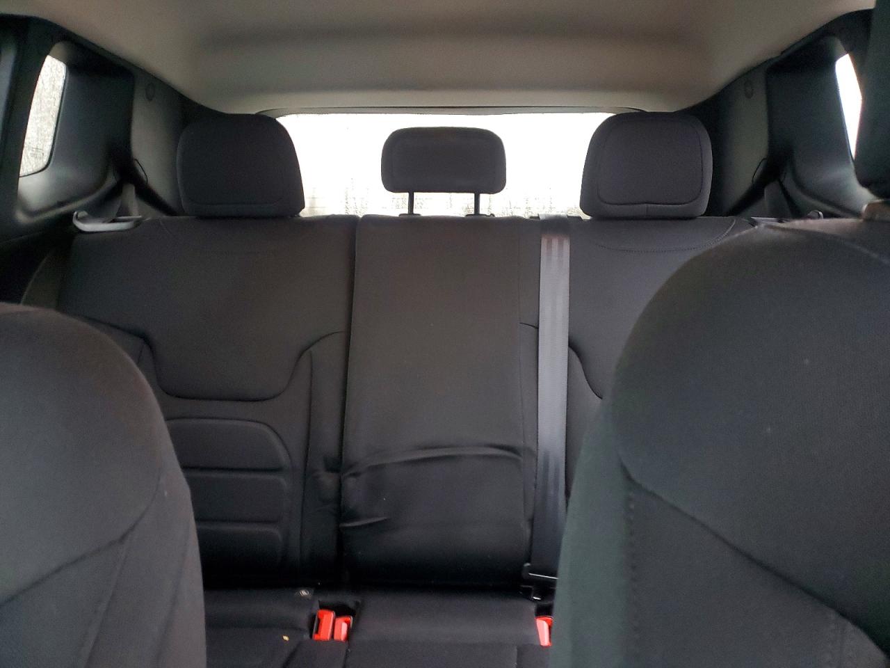 2019 JEEP RENEGADE LATITUDE photo 10