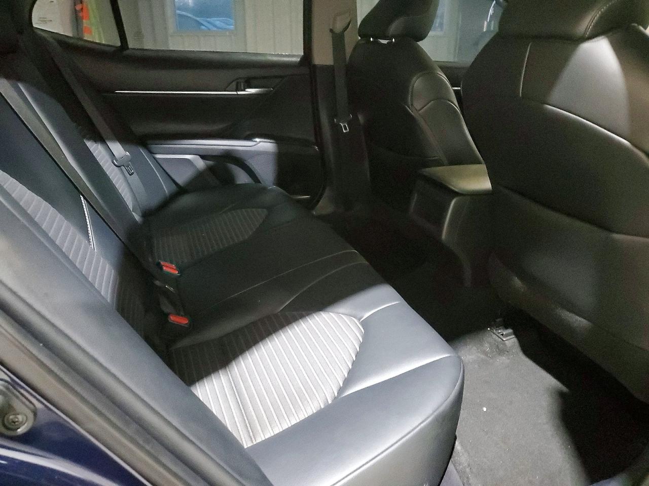 2021 TOYOTA CAMRY SE photo 10