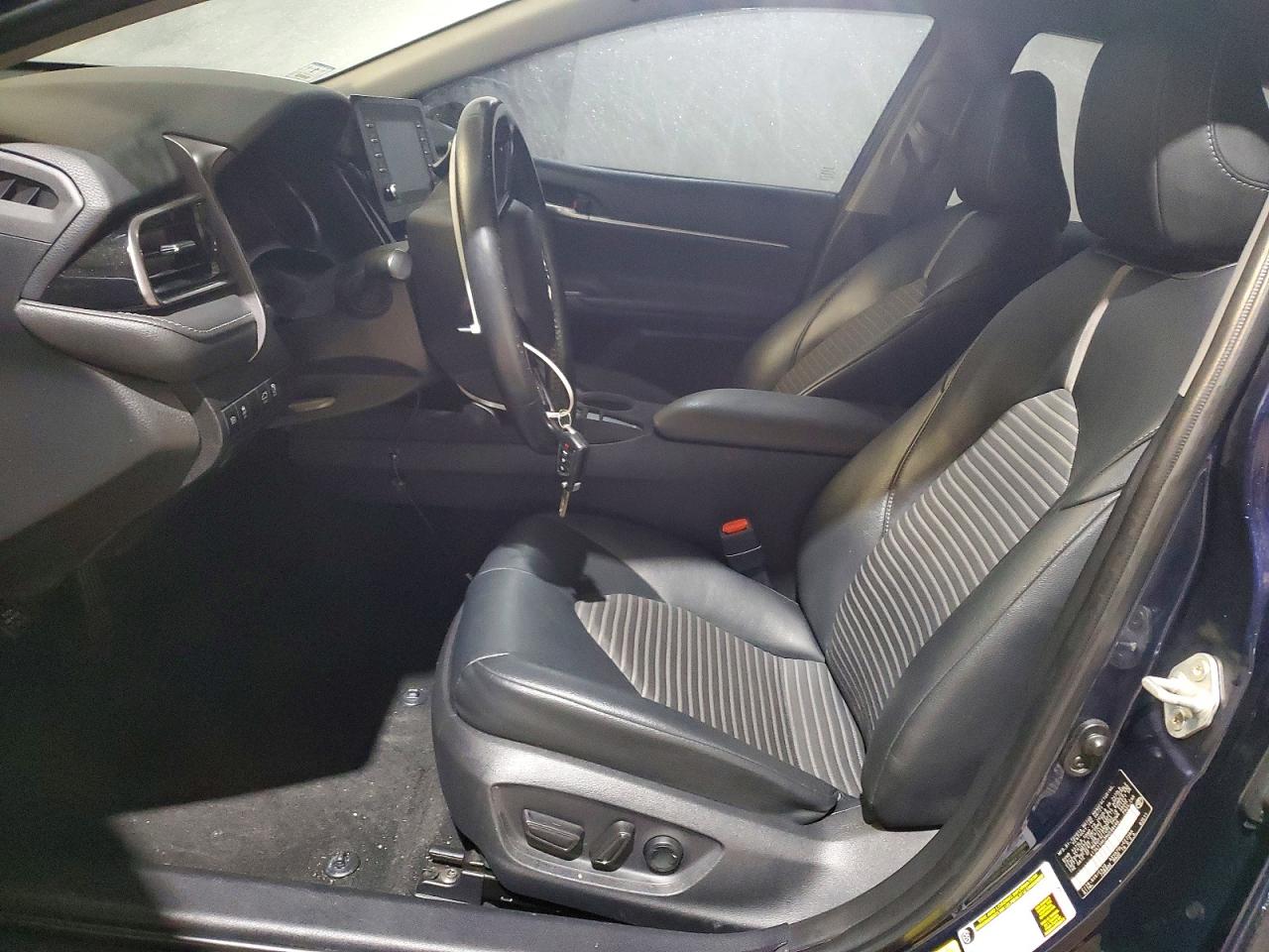 2021 TOYOTA CAMRY SE photo 7