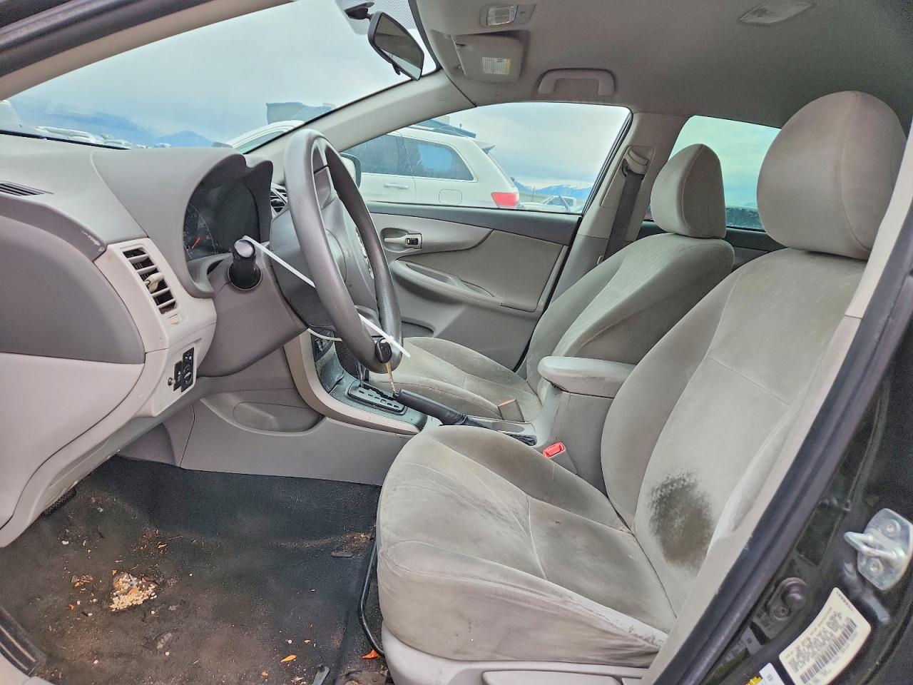 2010 TOYOTA COROLLA BASE photo 7