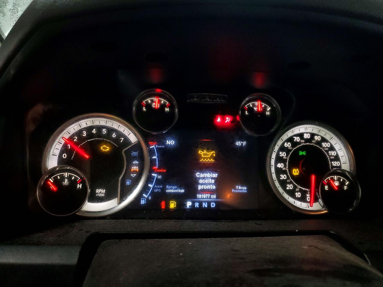 2015 RAM 1500 SLT photo 9