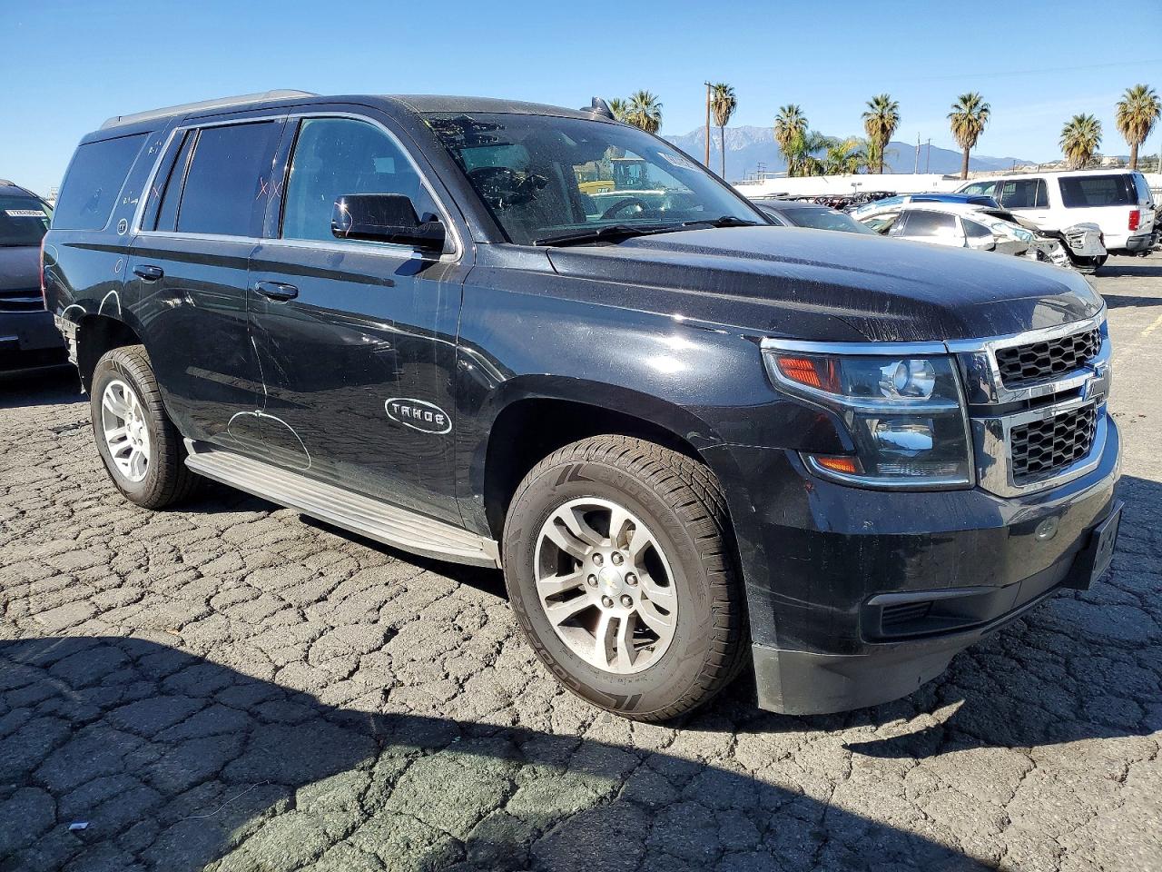 2016 CHEVROLET TAHOE C1500 LT photo 4