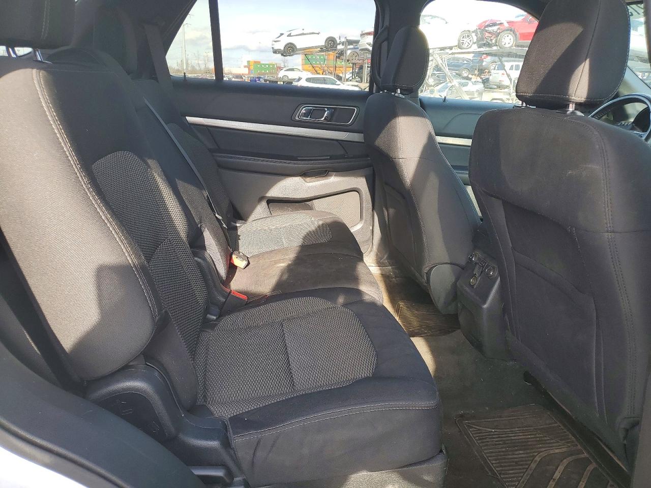 2018 FORD EXPLORER XLT photo 11