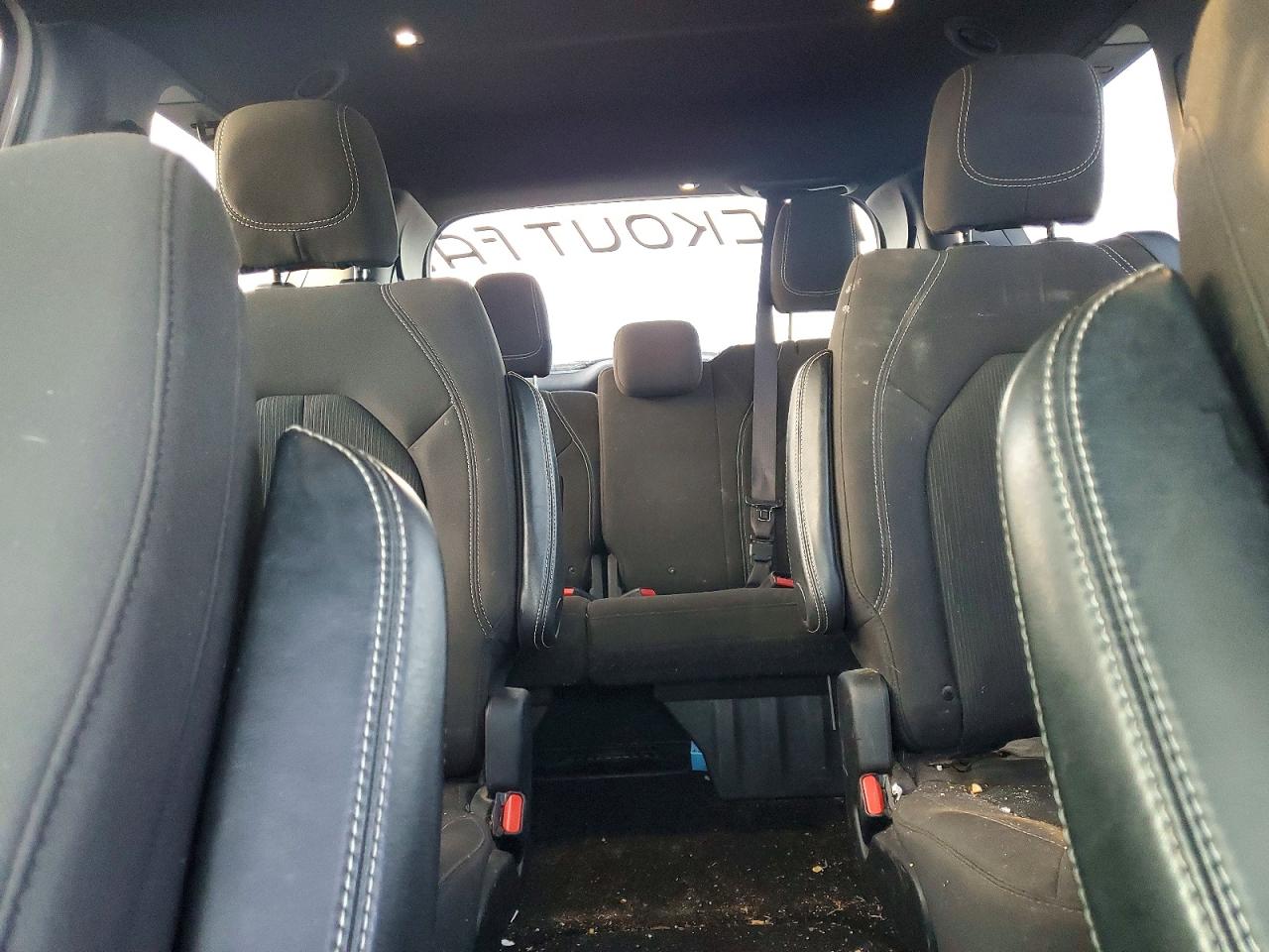 2019 CHRYSLER PACIFICA TOURING PLUS photo 10
