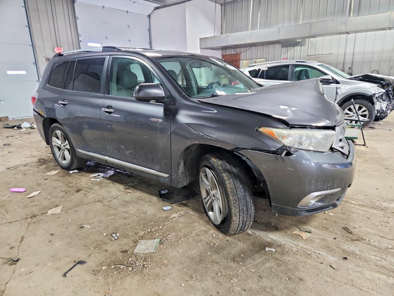 2013 TOYOTA HIGHLANDER LIMITED photo 4