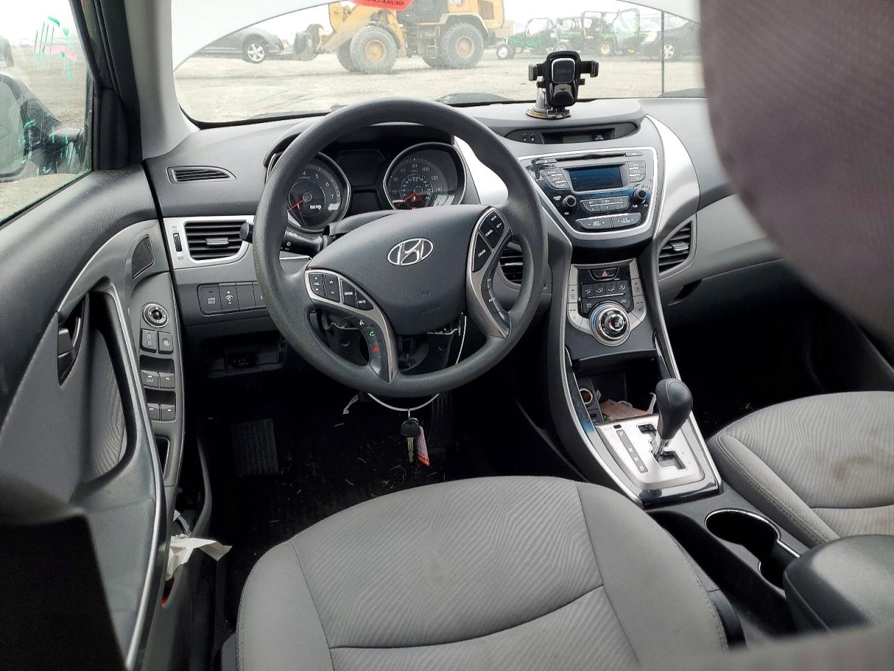 2013 HYUNDAI ELANTRA GLS photo 9