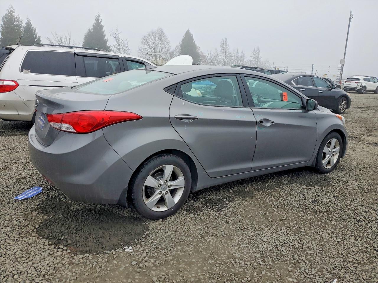 2013 HYUNDAI ELANTRA GLS photo 3