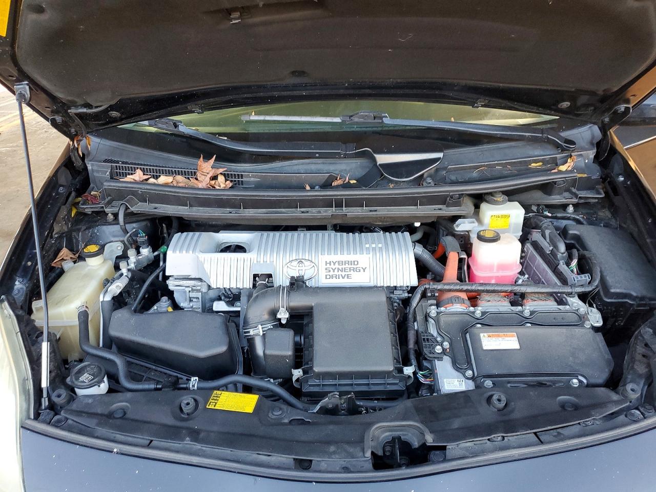 2014 TOYOTA PRIUS photo 11
