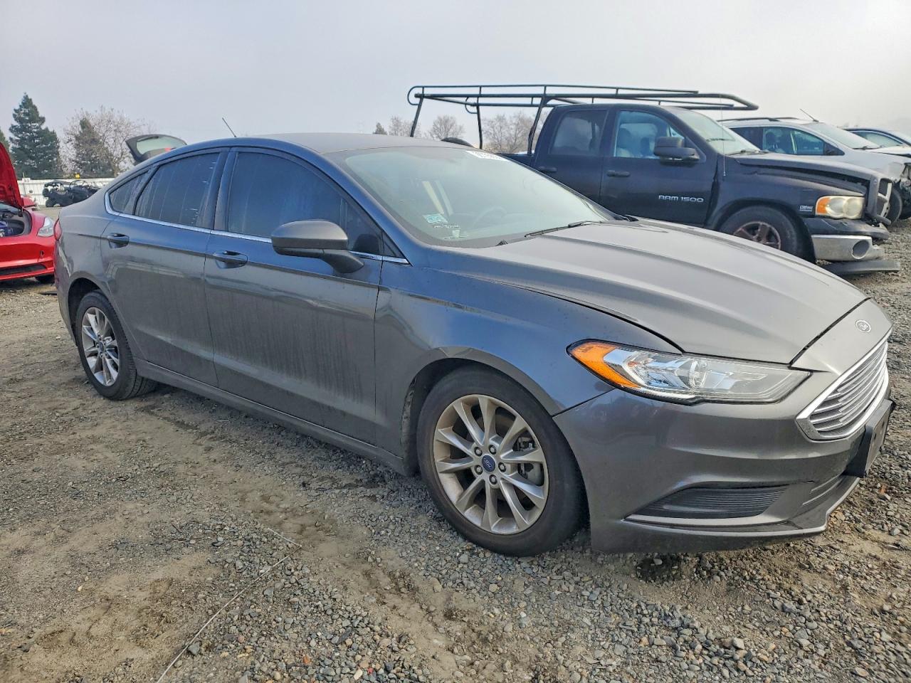 2017 FORD FUSION SE photo 4