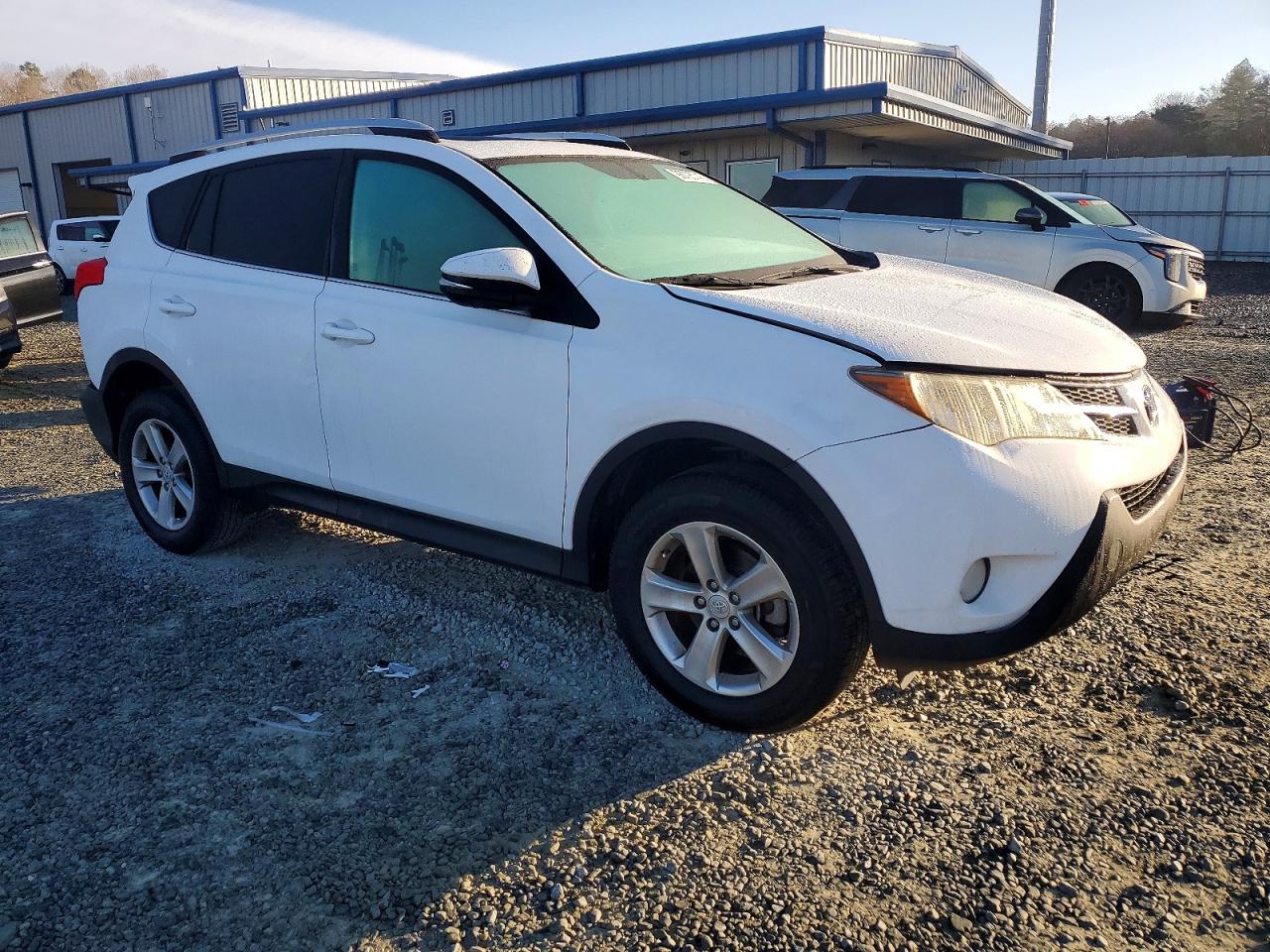 2014 TOYOTA RAV4 XLE photo 7