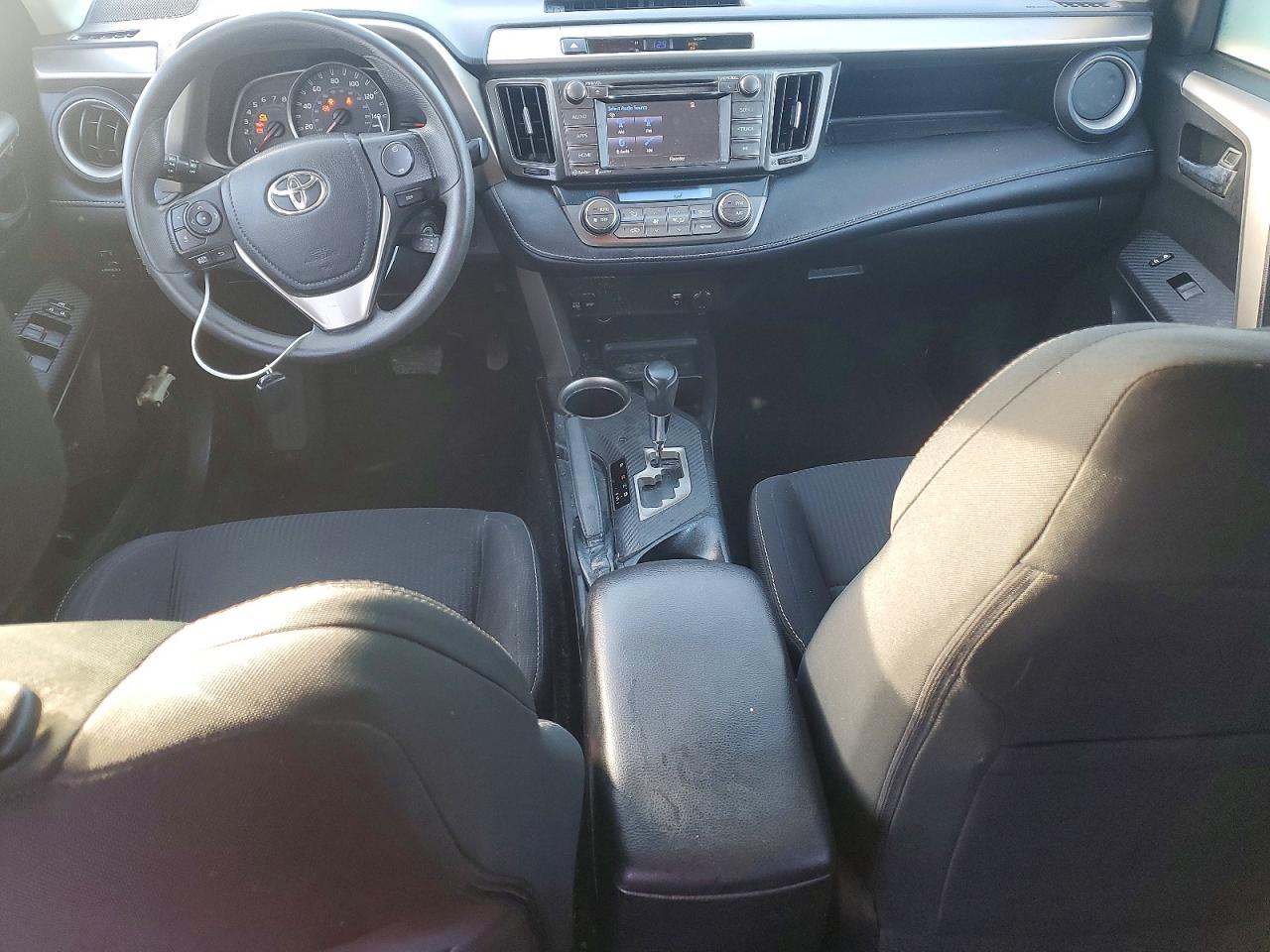 2014 TOYOTA RAV4 XLE photo 15