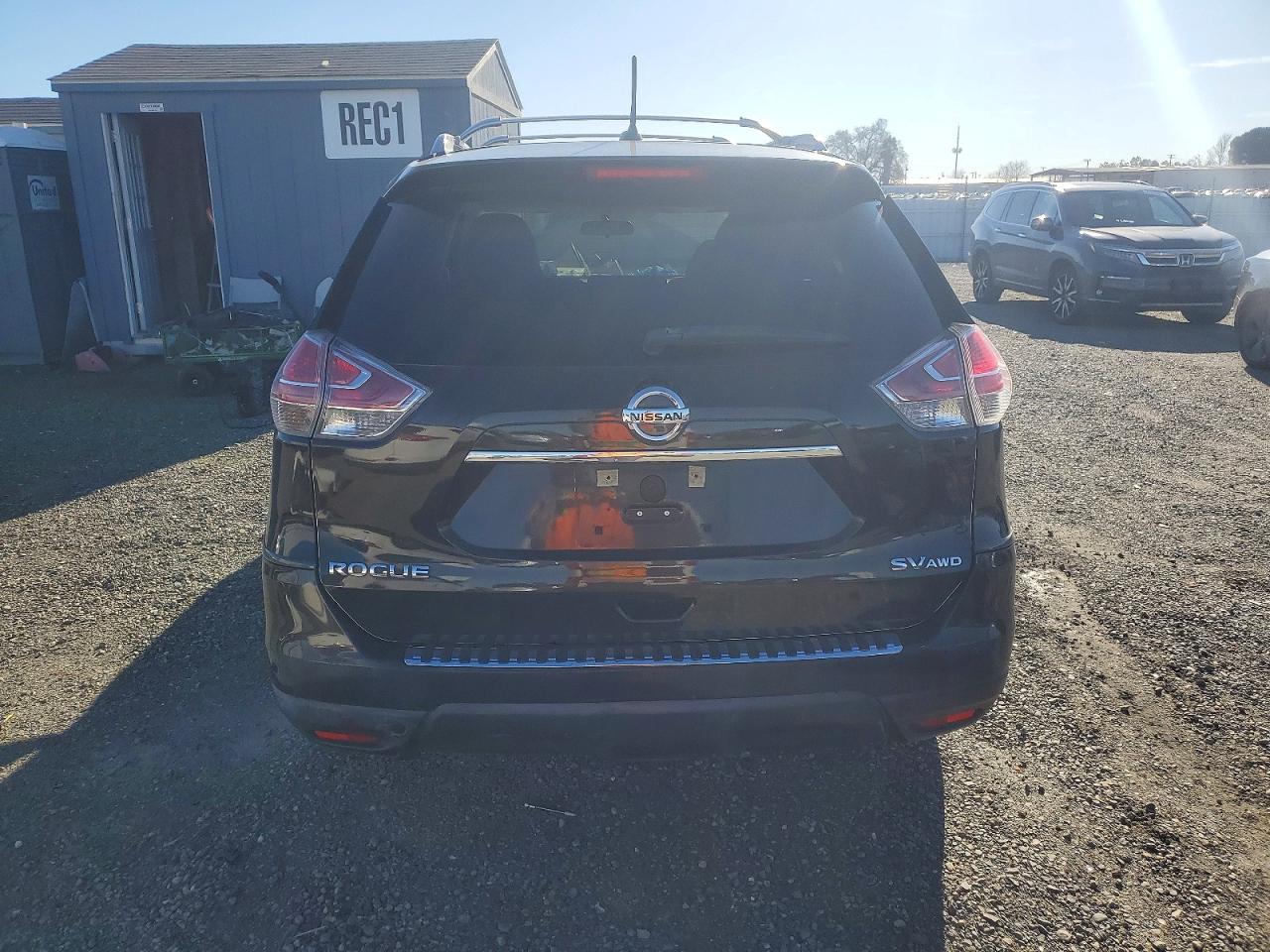 2016 NISSAN ROGUE S photo 6