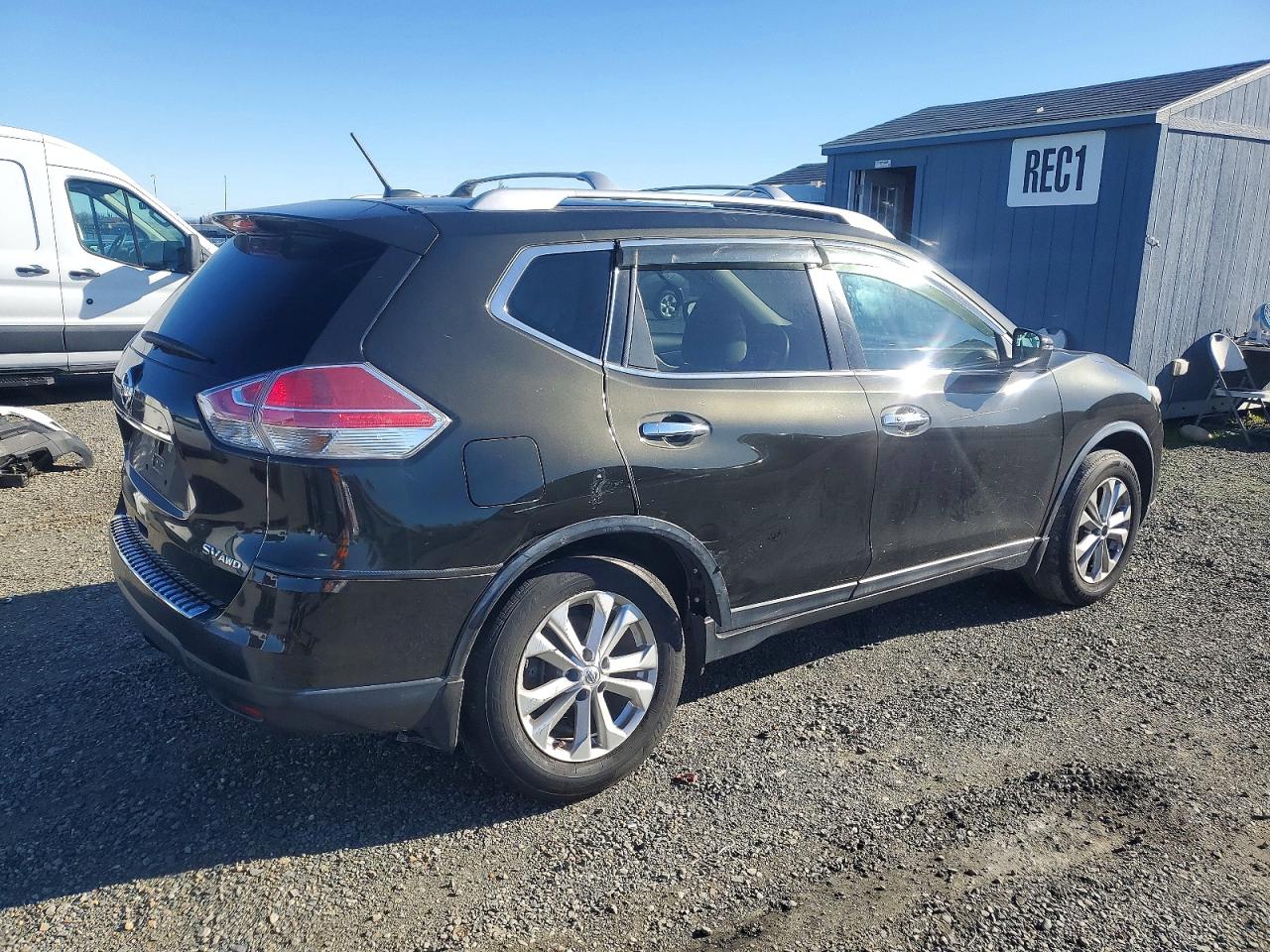 2016 NISSAN ROGUE S photo 3