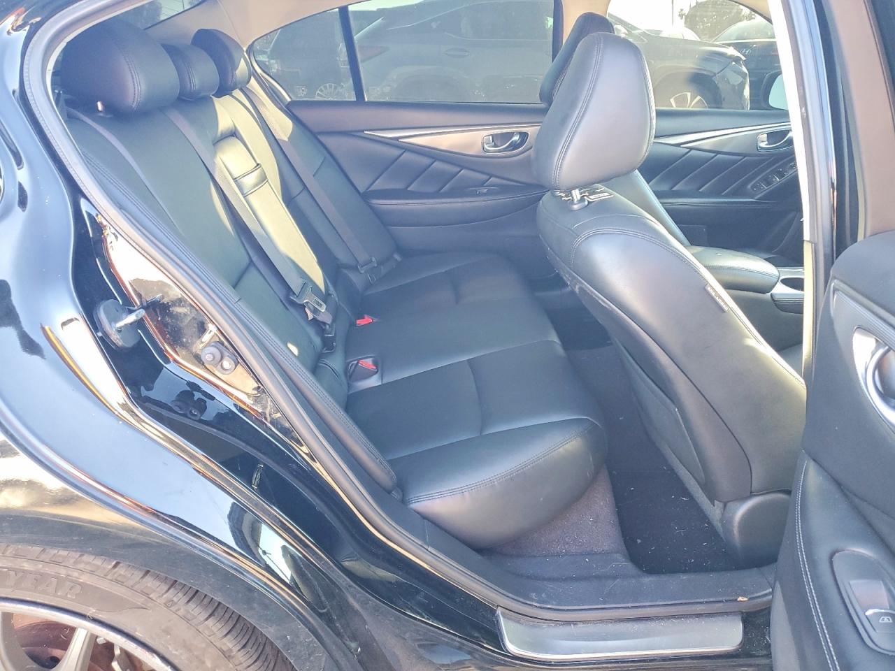 2015 INFINITI Q50 BASE photo 10
