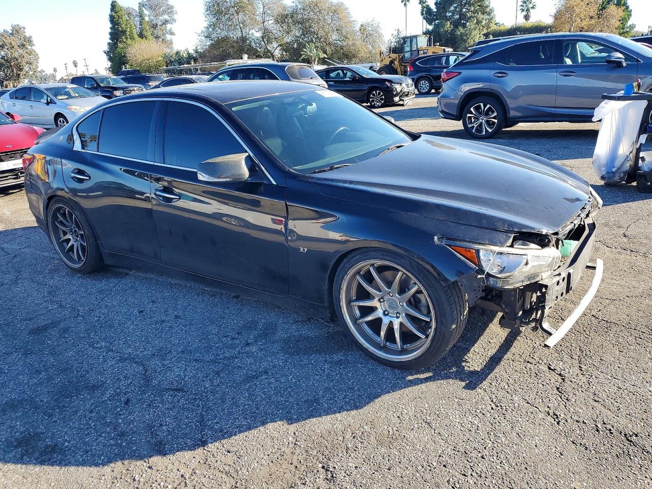 2015 INFINITI Q50 BASE photo 4