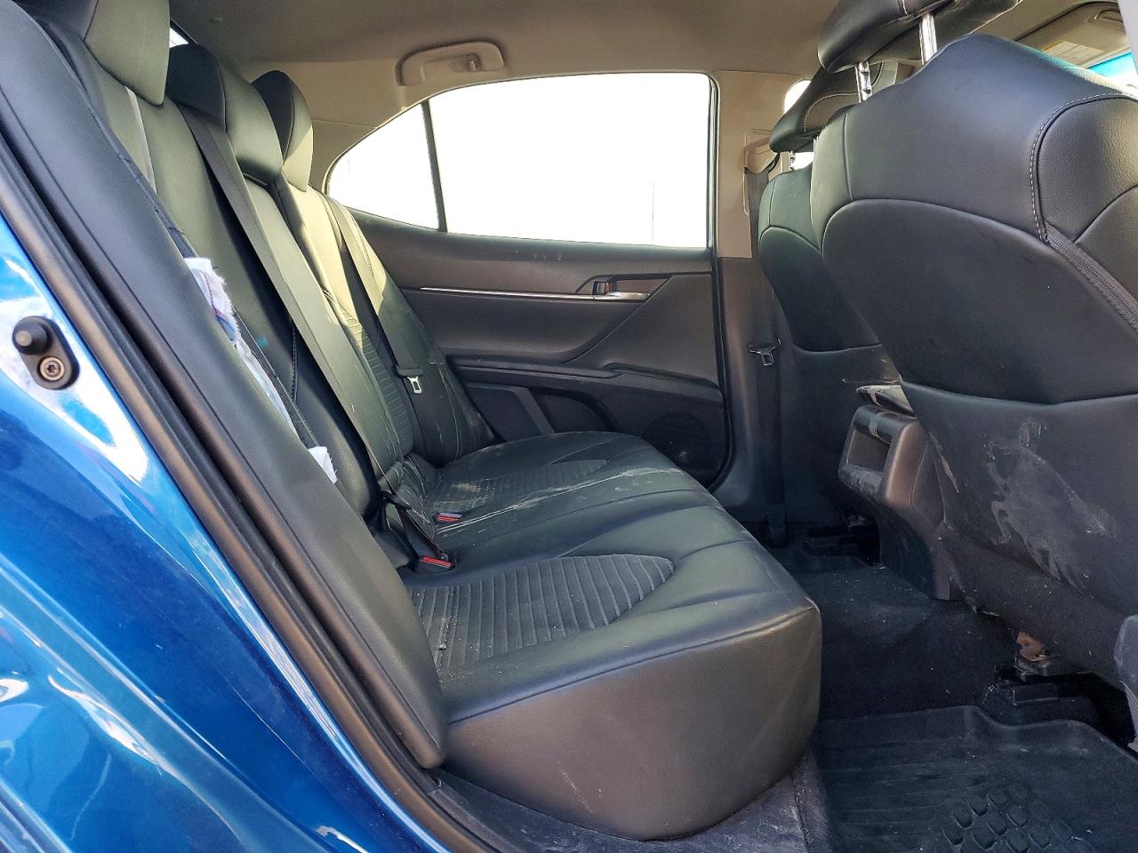 2020 TOYOTA CAMRY SE photo 10