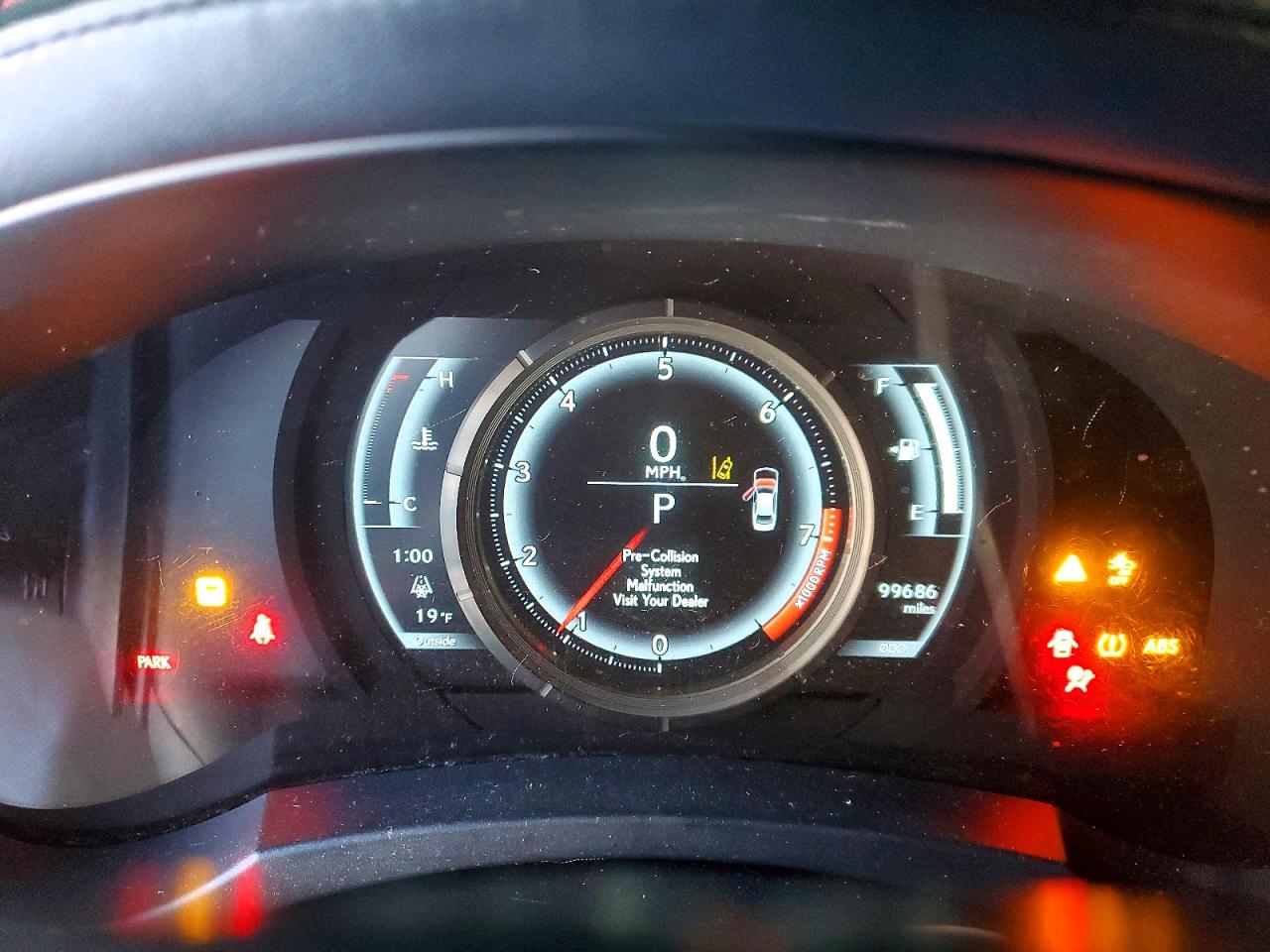 2018 LEXUS IS 300 photo 17