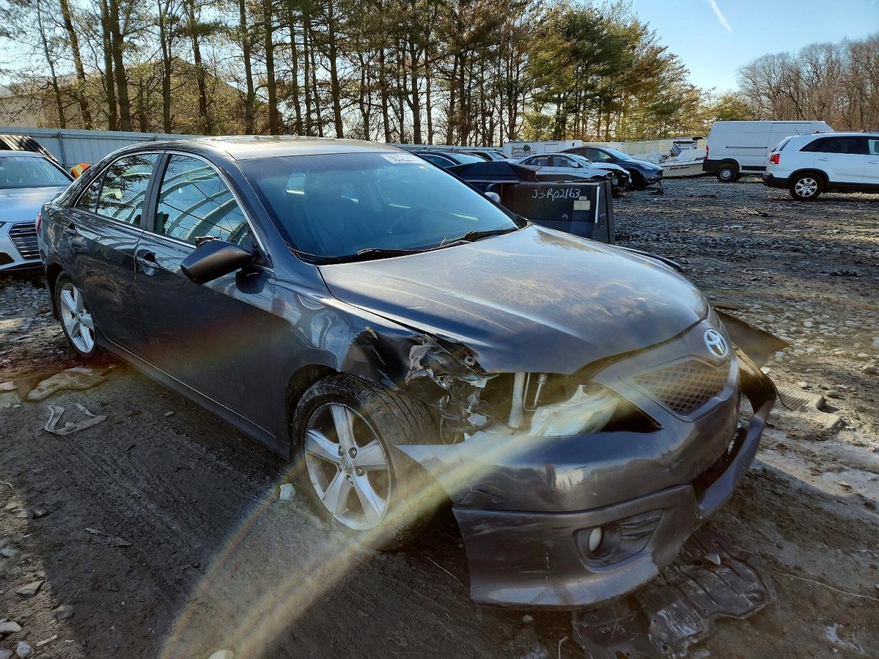 2011 TOYOTA CAMRY SE photo 7