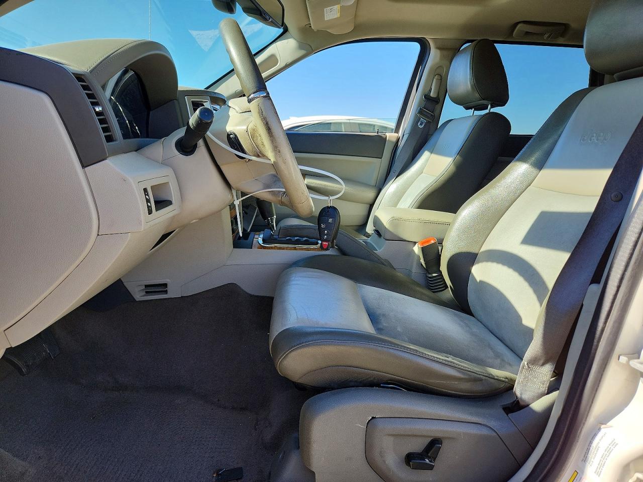 2010 JEEP GRAND CHEROKEE LIMITED photo 7