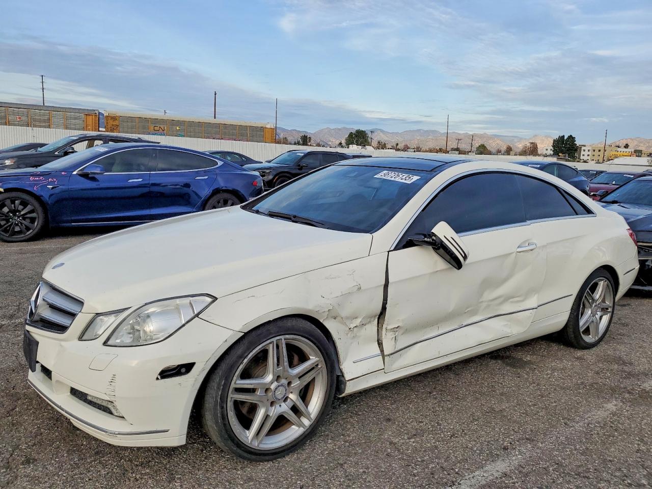 2011 MERCEDES-BENZ E