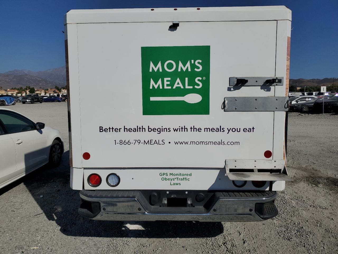 2024 CHEVROLET SILVERADO - REFRIGERATED BOX TRUCK photo 6