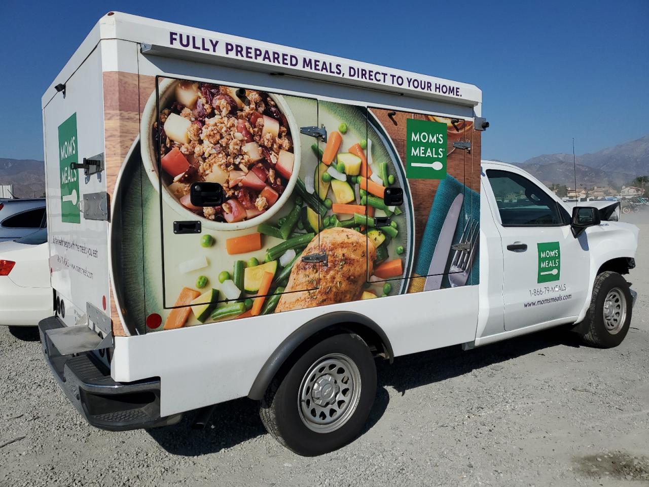 2024 CHEVROLET SILVERADO - REFRIGERATED BOX TRUCK photo 3