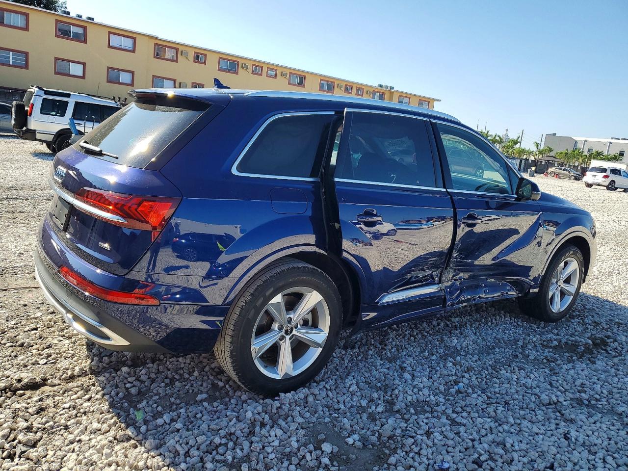 2022 AUDI Q7 PREMIUM photo 3