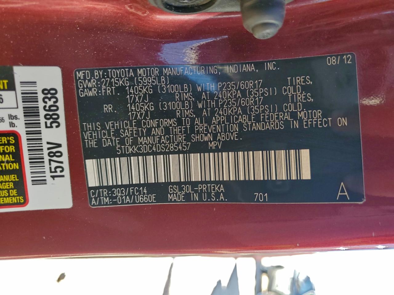 2013 TOYOTA SIENNA LE photo 13