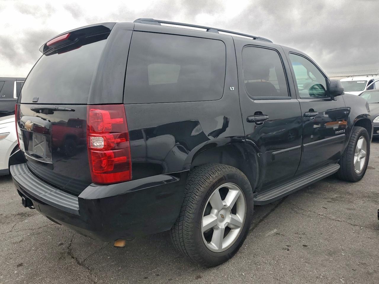 2008 CHEVROLET TAHOE C1500 photo 3