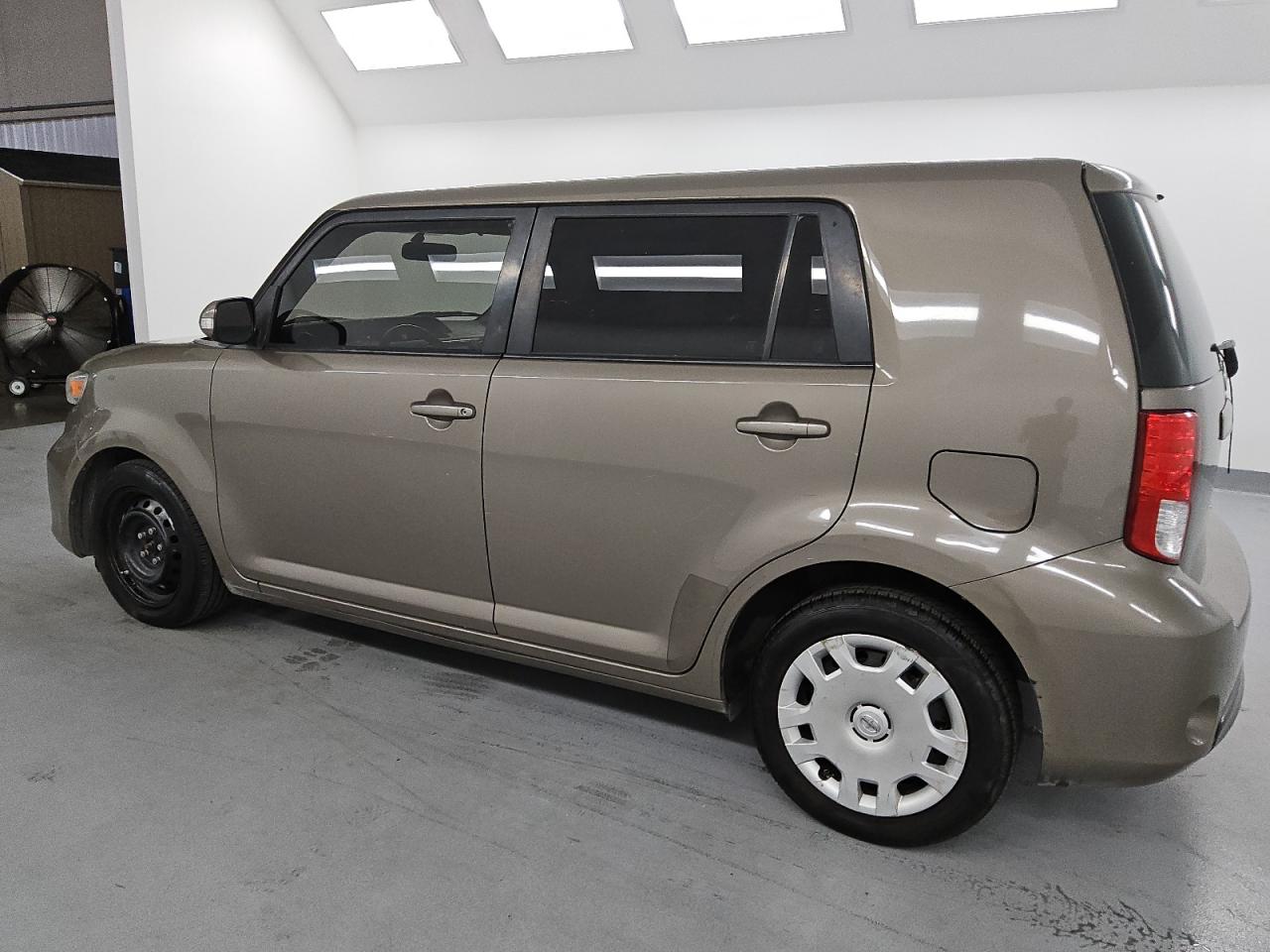 2015 TOYOTA SCION XB *** REPO *** photo 2