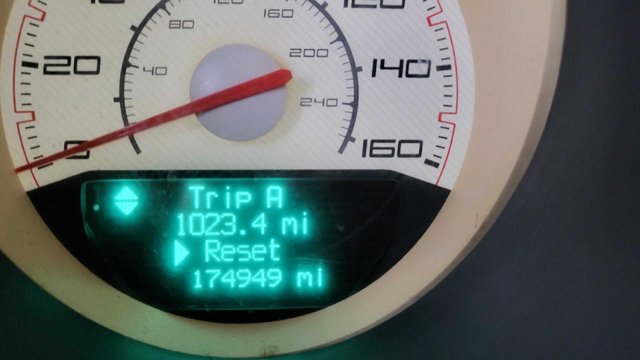 2012 DODGE CHALLENGER R/T photo 8