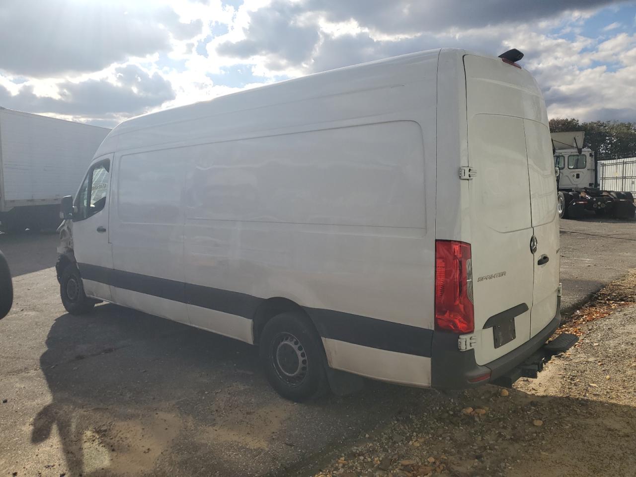2022 MERCEDES-BENZ SPRINTER 2500 photo 2
