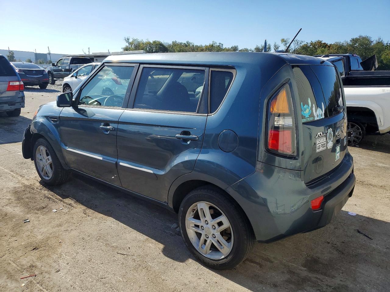 2011 KIA SOUL + photo 2
