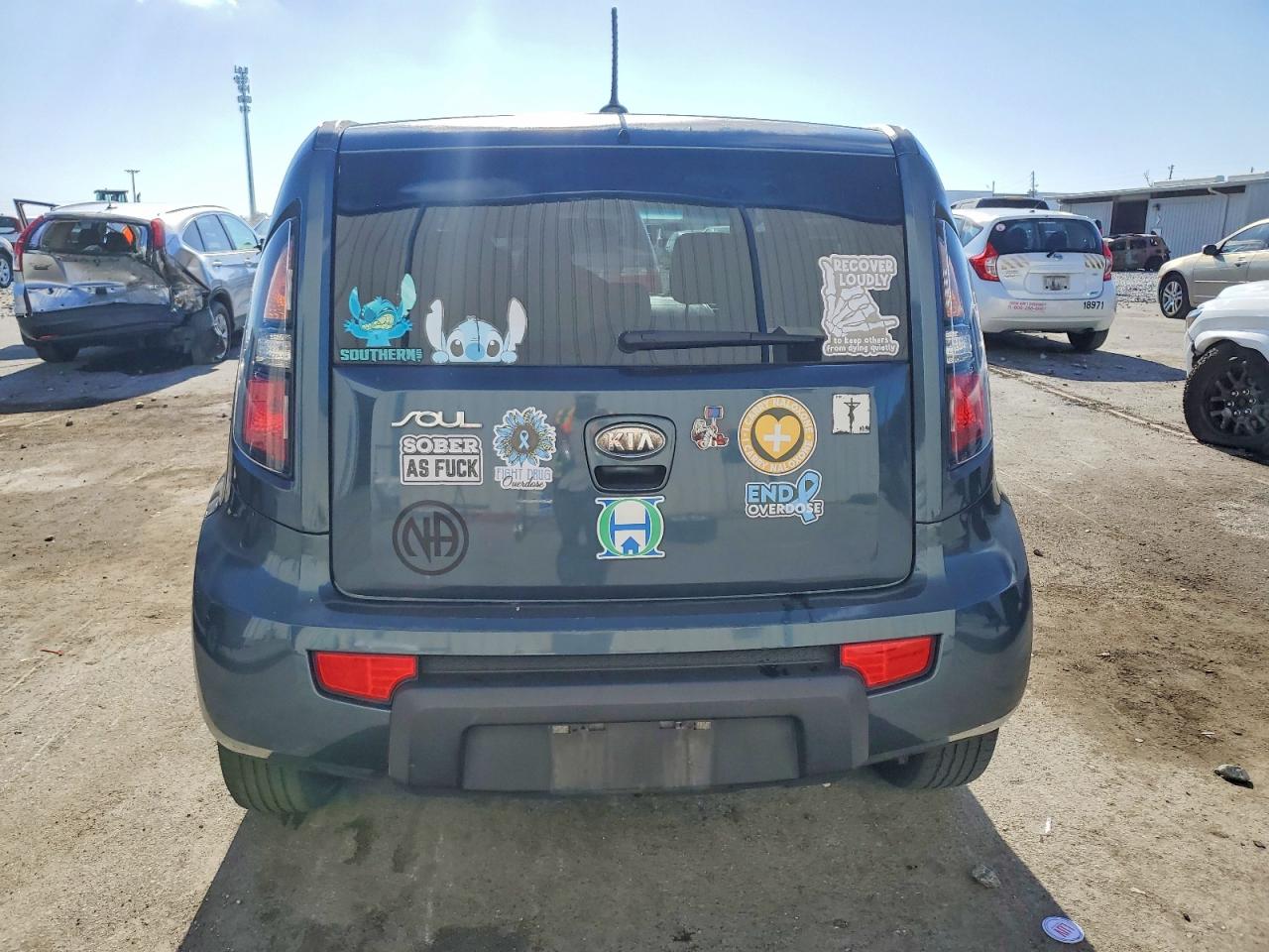 2011 KIA SOUL + photo 6