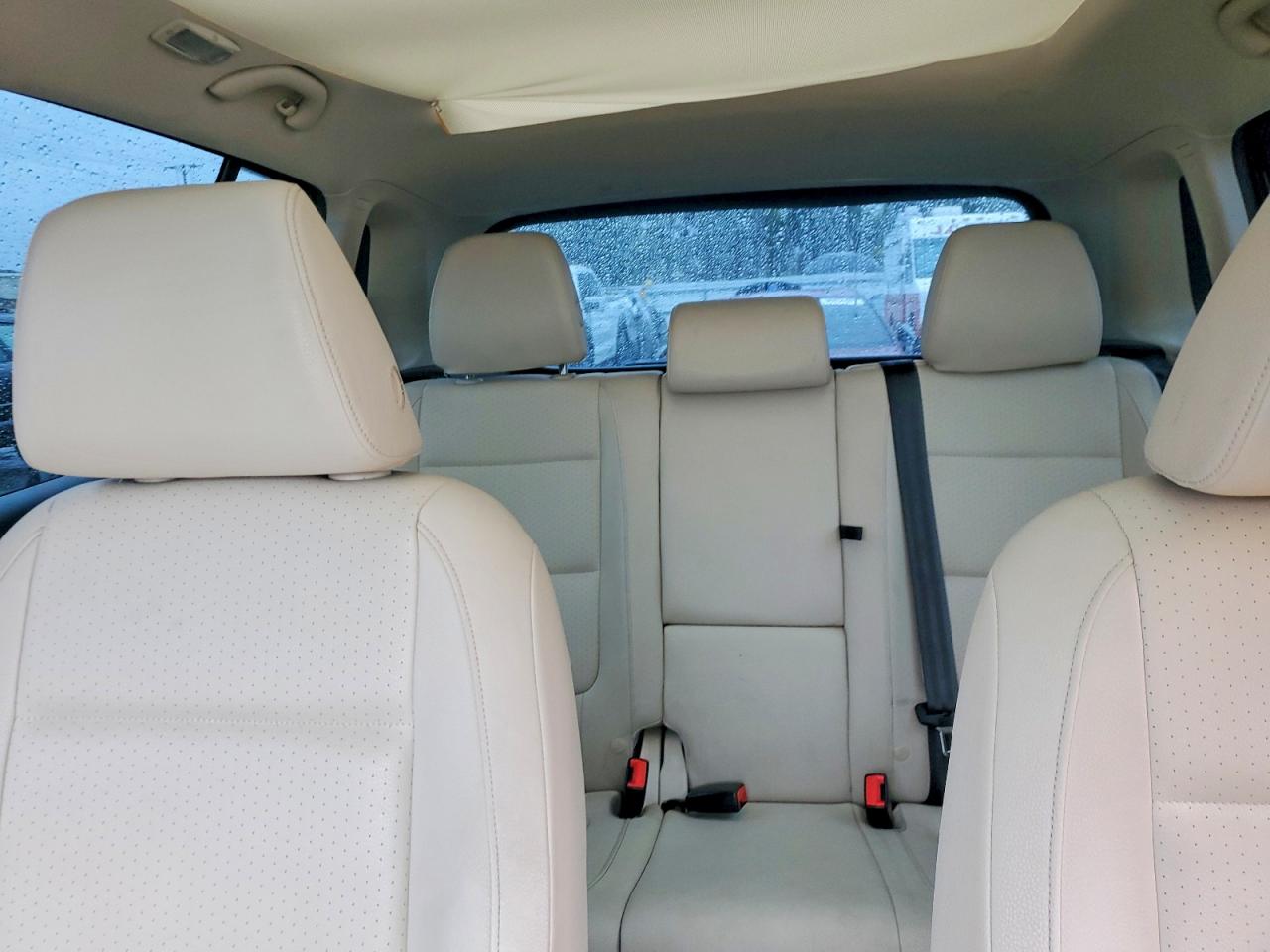 2012 VOLKSWAGEN TIGUAN S photo 10