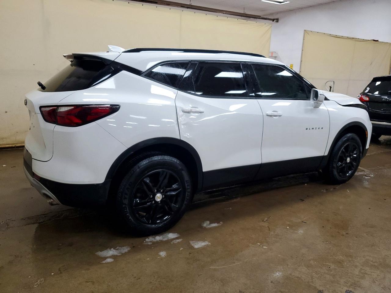 2020 CHEVROLET BLAZER 2LT photo 3