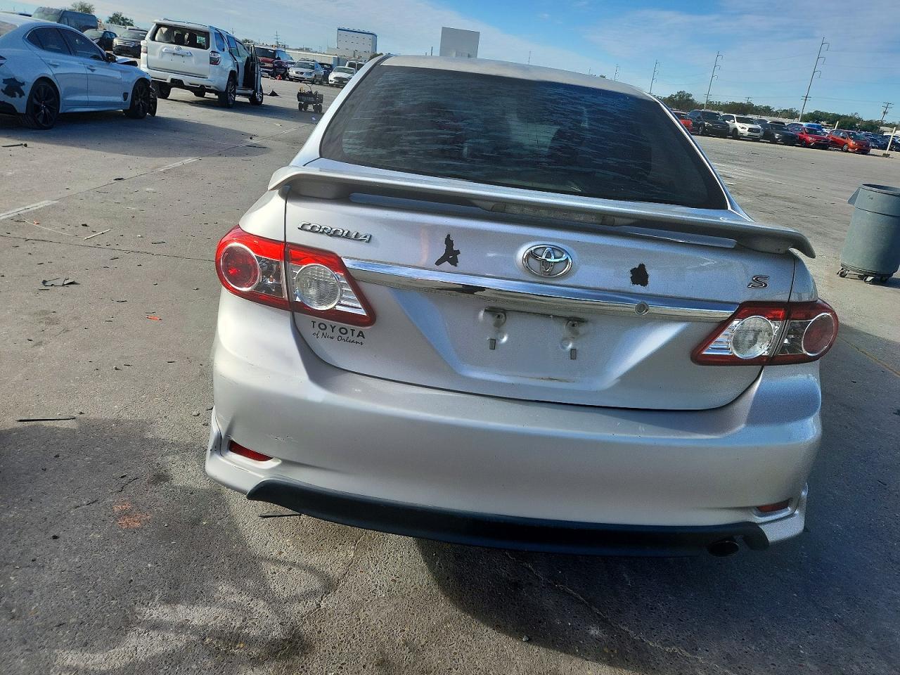 2011 TOYOTA COROLLA BASE photo 6