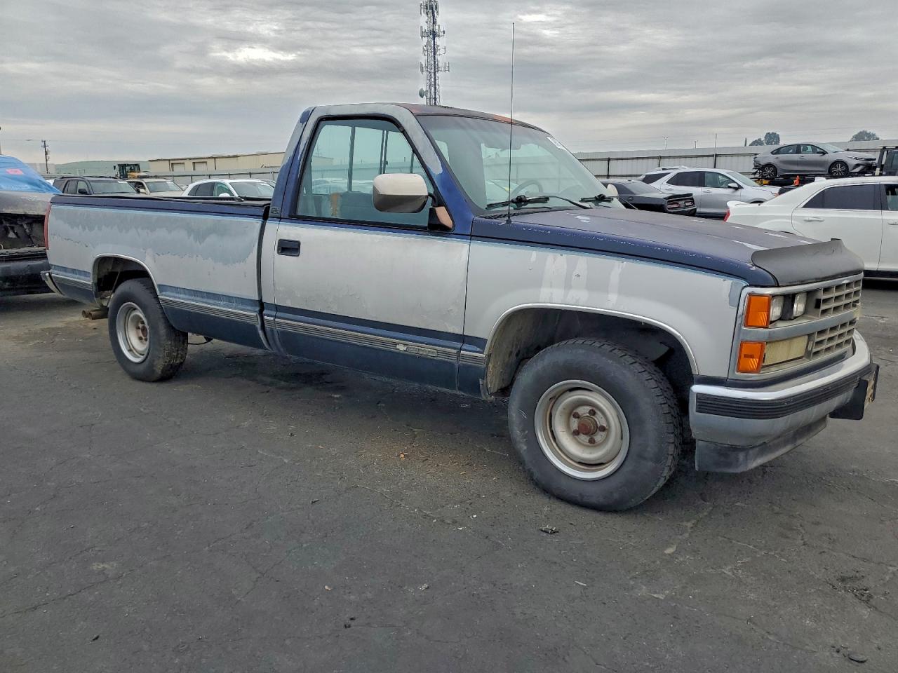 1989 CHEVROLET GMT-400 C1500 photo 4