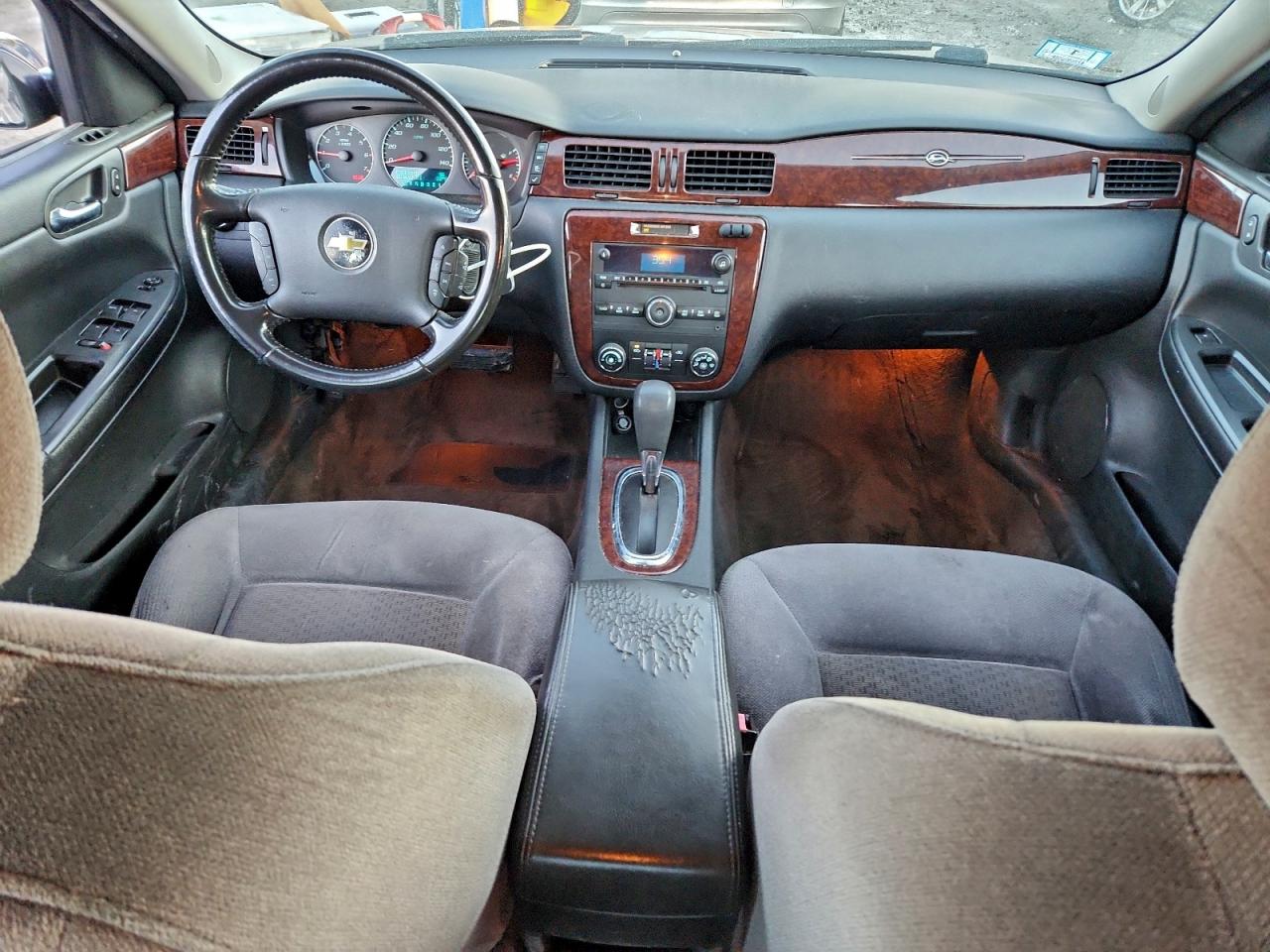 2011 CHEVROLET IMPALA LT photo 8