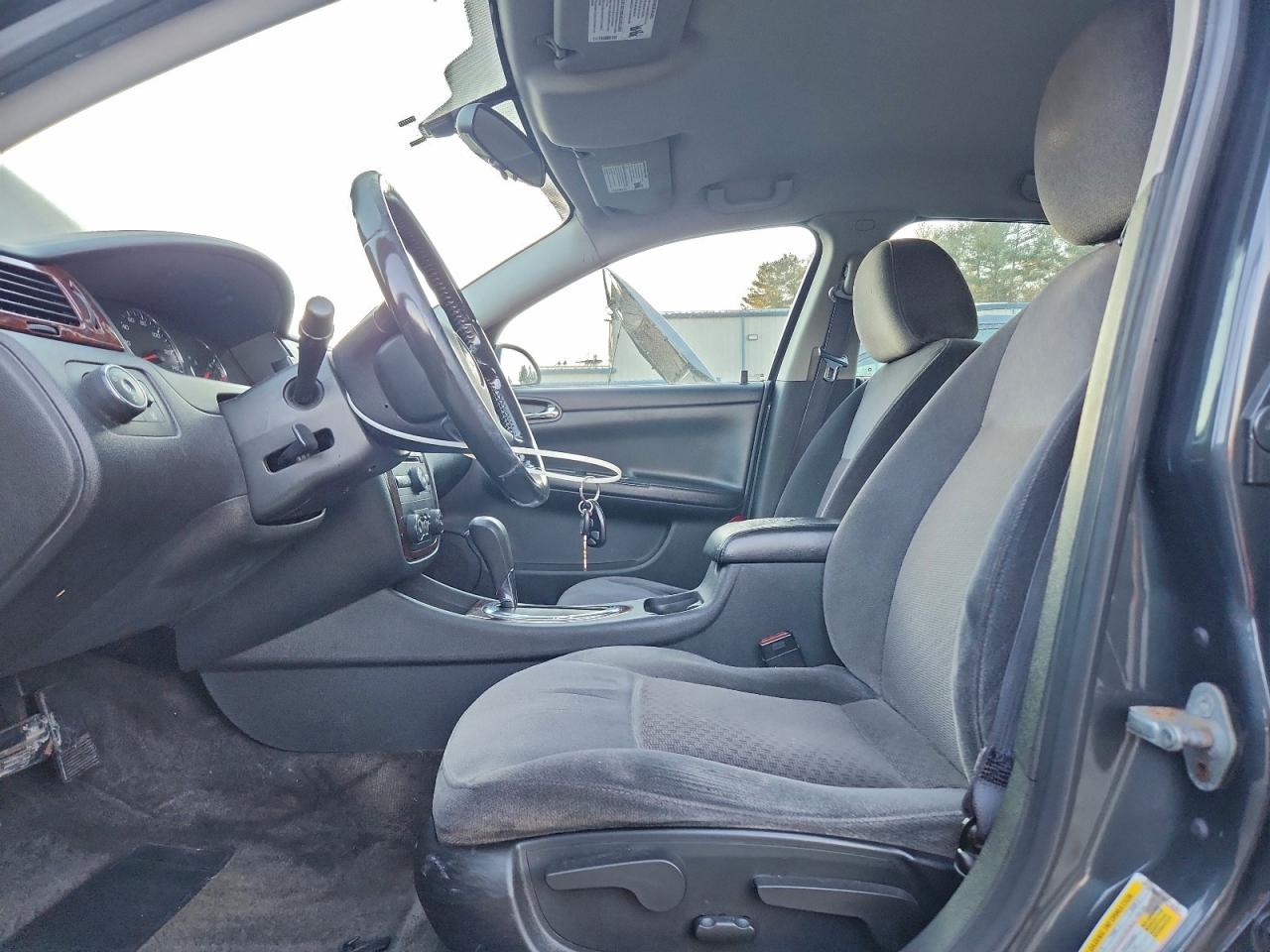 2011 CHEVROLET IMPALA LT photo 7
