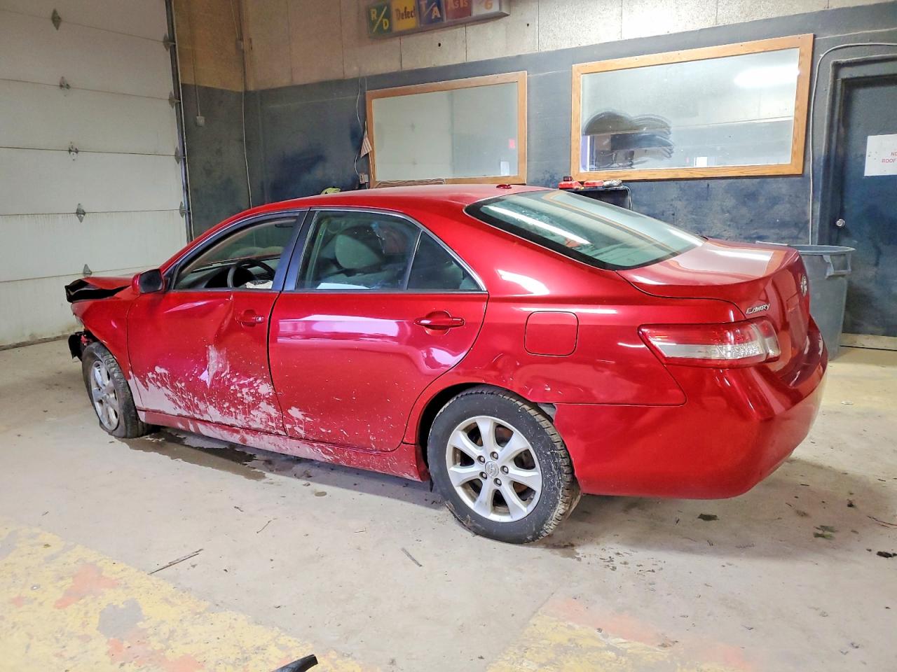 2011 TOYOTA CAMRY BASE photo 2