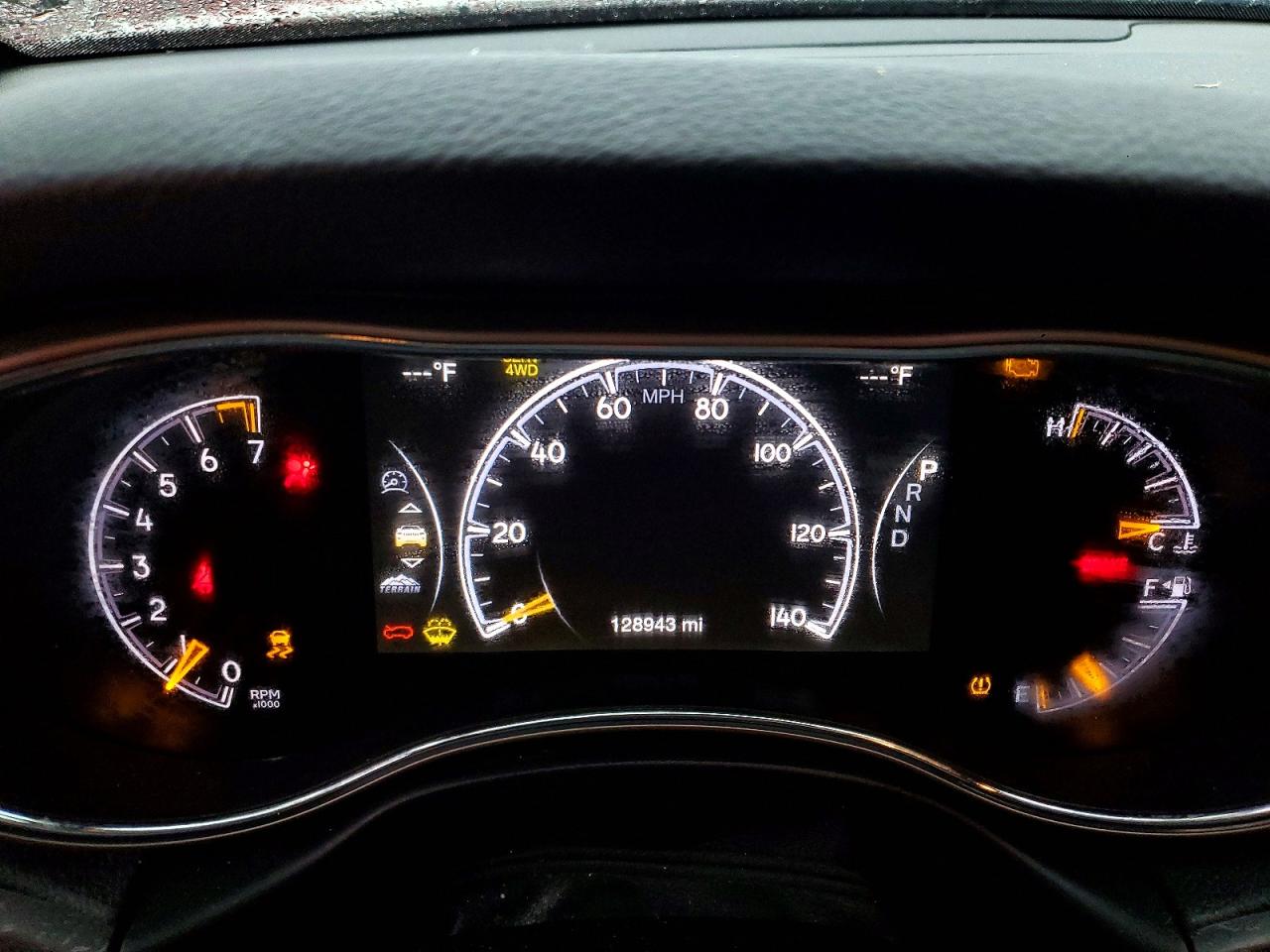 2016 JEEP GRAND CHEROKEE LIMITED photo 9