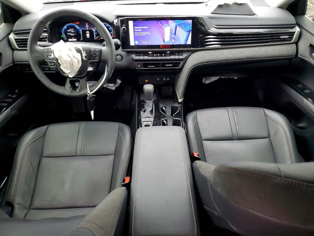 2025 TOYOTA CAMRY XSE photo 8