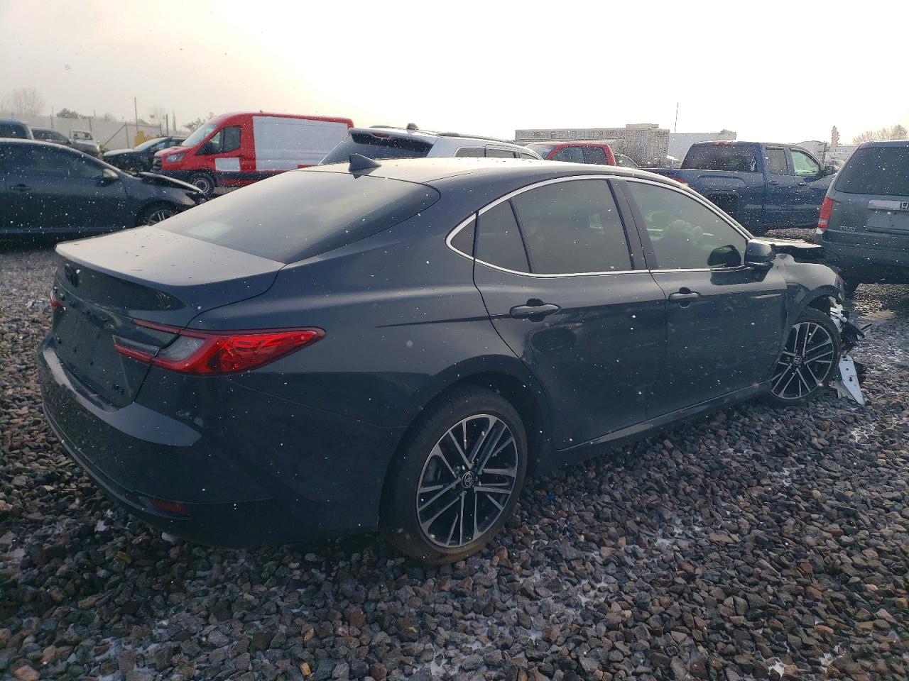 2025 TOYOTA CAMRY XSE photo 3