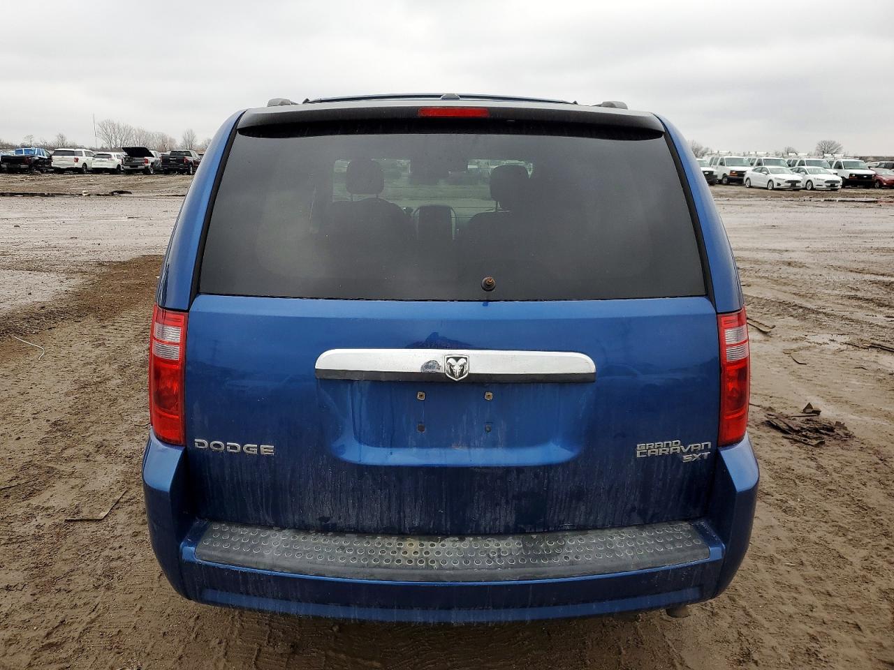 2010 DODGE GRAND CARAVAN SXT photo 6