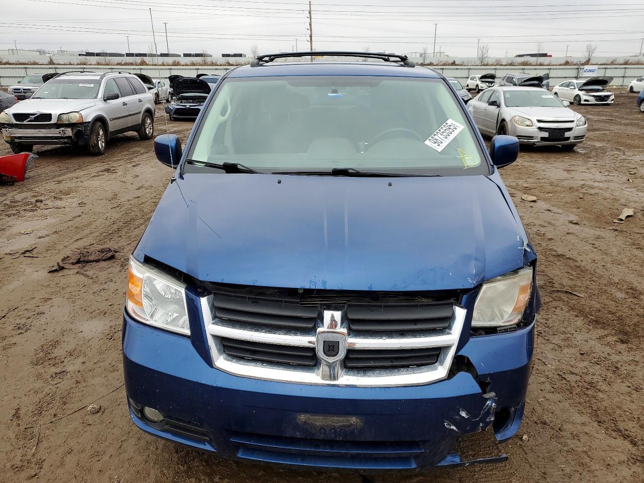 2010 DODGE GRAND CARAVAN SXT photo 5