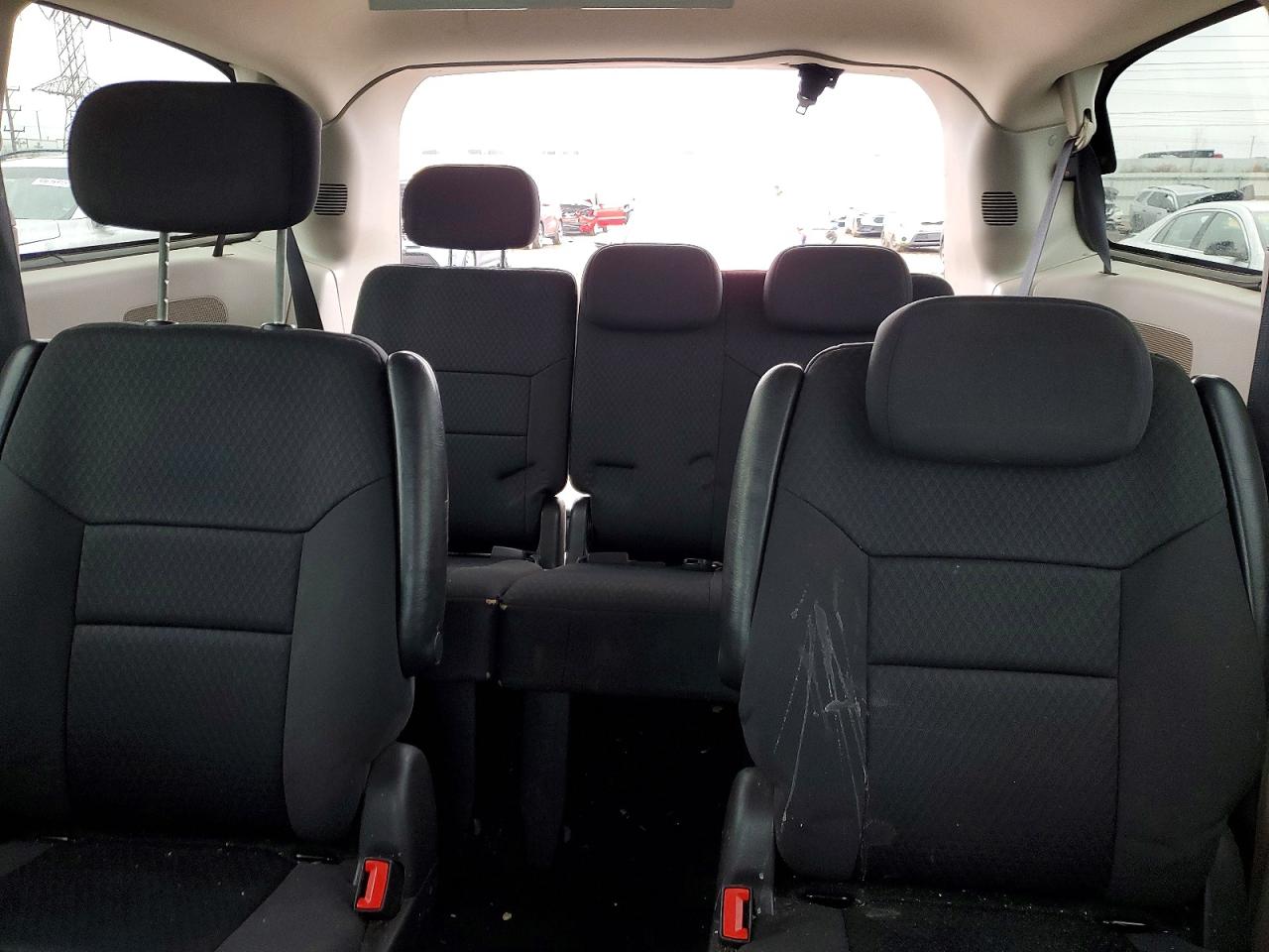 2010 DODGE GRAND CARAVAN SXT photo 10