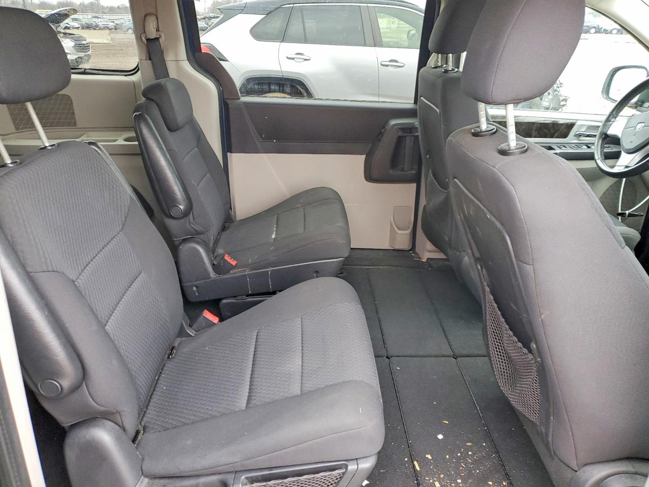 2010 DODGE GRAND CARAVAN SXT photo 11
