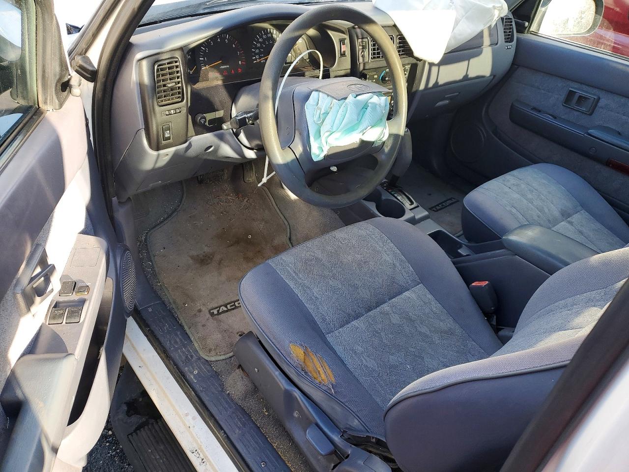 2000 TOYOTA TACOMA XTRACAB PRERUNNER photo 8