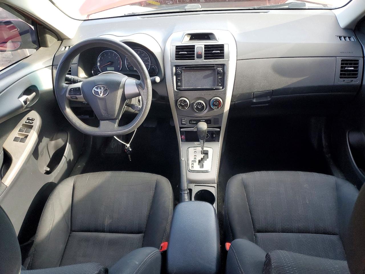 2013 TOYOTA COROLLA BASE photo 8